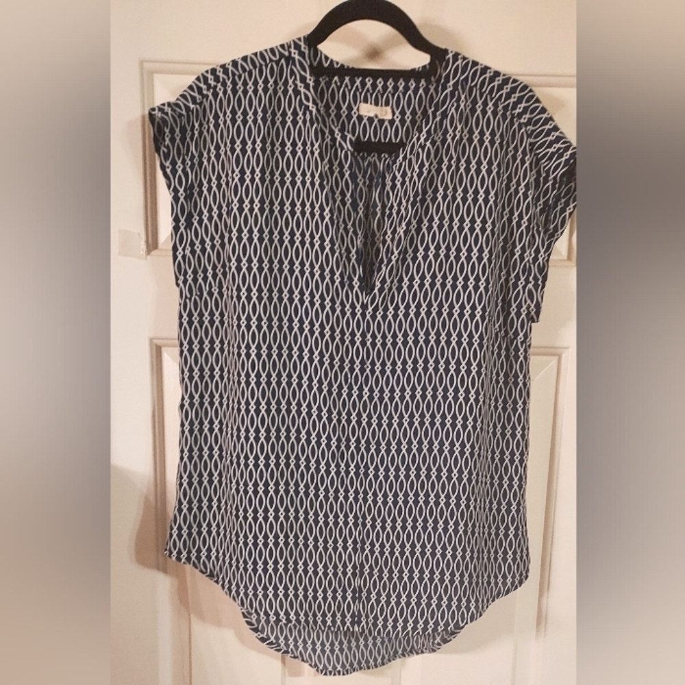 OCCASIONALLY Made Navy & White Hi/low Cap Sleeve Top Blouse L